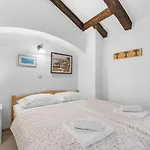 Adorable San Rocco 2