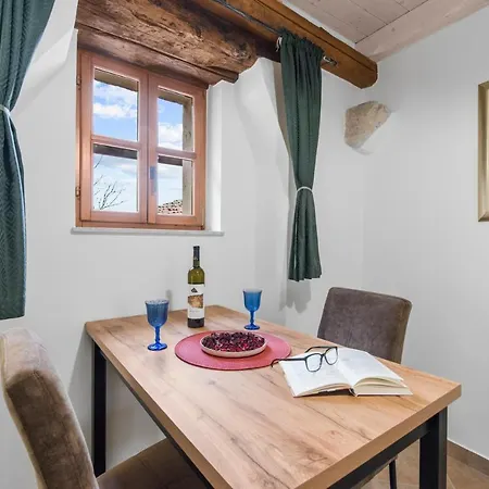 Apartment Adorable San Rocco 2 Pican