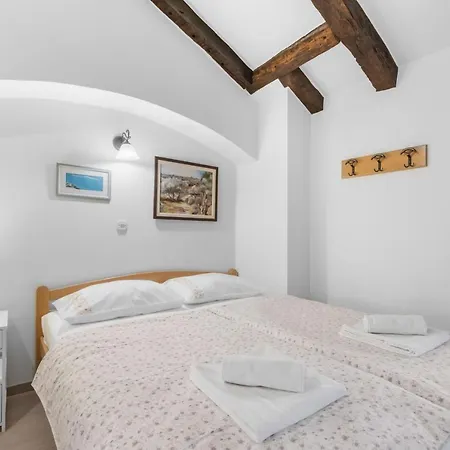 Adorable San Rocco 2